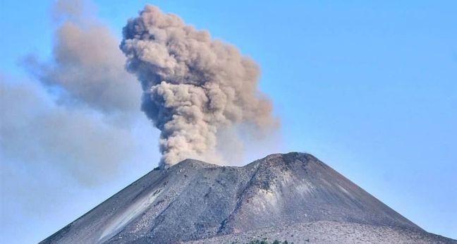 Penerbangan Bandara Soekarno-Hatta Ditutup karena Erupsi Abu Vulkanik Krakatau?